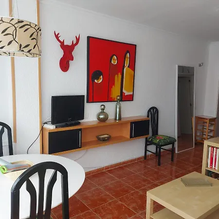 Acogedor Estudio En El Centro 아파트 *