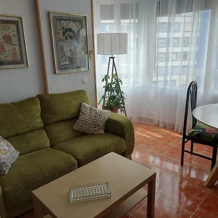 Acogedor Estudio En El Centro 아파트 *